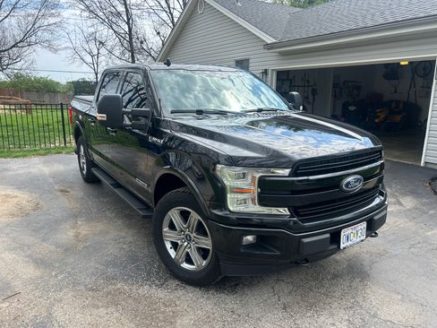 Used 2018 Ford F150 Lariat w/ Equipment Group 502A Luxury image 4