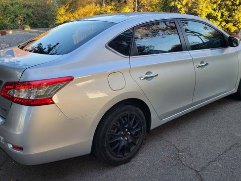 Used 2014 Nissan Sentra S image 2