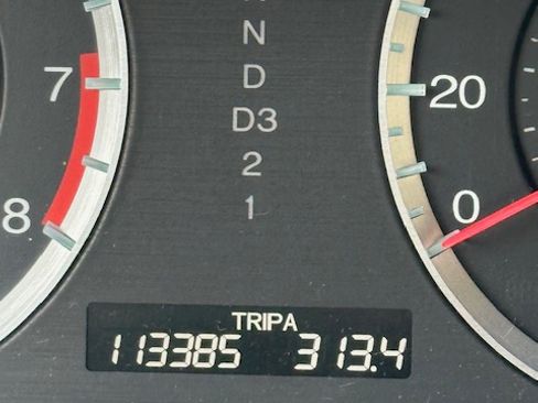 Used 2010 Honda Accord EX-L image 6