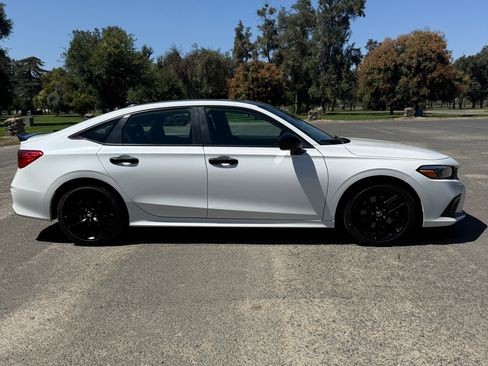 Used 2023 Honda Civic Si image 2