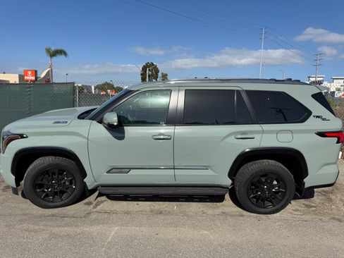 Used 2025 Toyota Sequoia Platinum w/ TRD Off-Road Package AWD/4WD image 1