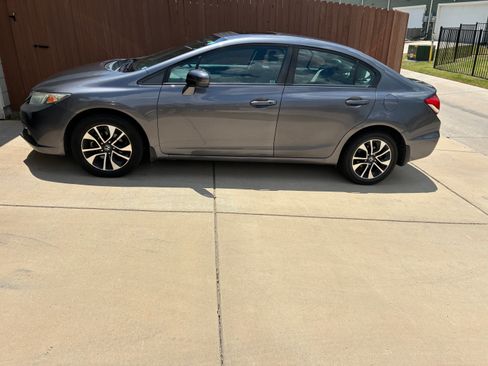 Used 2015 Honda Civic EX image 1