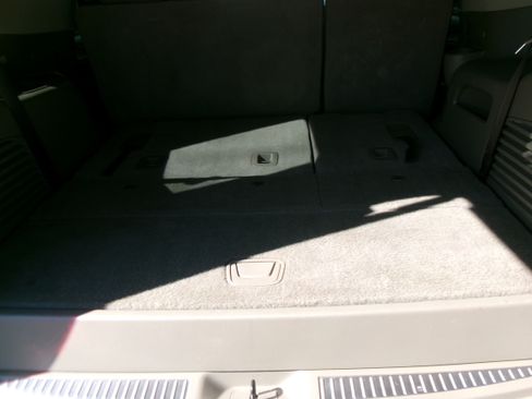 Used 2017 Chevrolet Tahoe LT RWD image 21