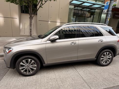 Used 2020 Mercedes-Benz GLE 350 4MATIC image 5
