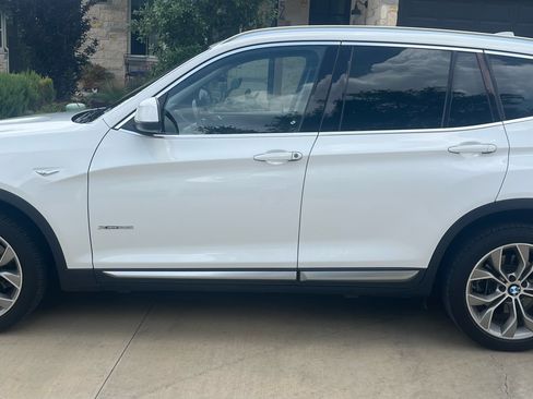Used 2017 BMW X3 xDrive28i AWD/4WD image 2
