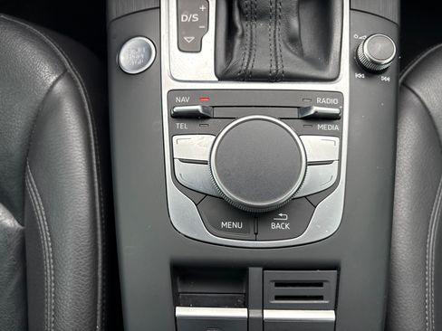 Used 2016 Audi A3 e-tron Premium w/ Audi MMI Navigation Plus FWD image 16