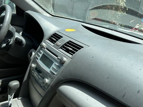 Used 2009 Toyota Camry Hybrid FWD image 6