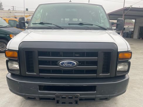 Used 2010 Ford E-250 and Econoline 250 image 18