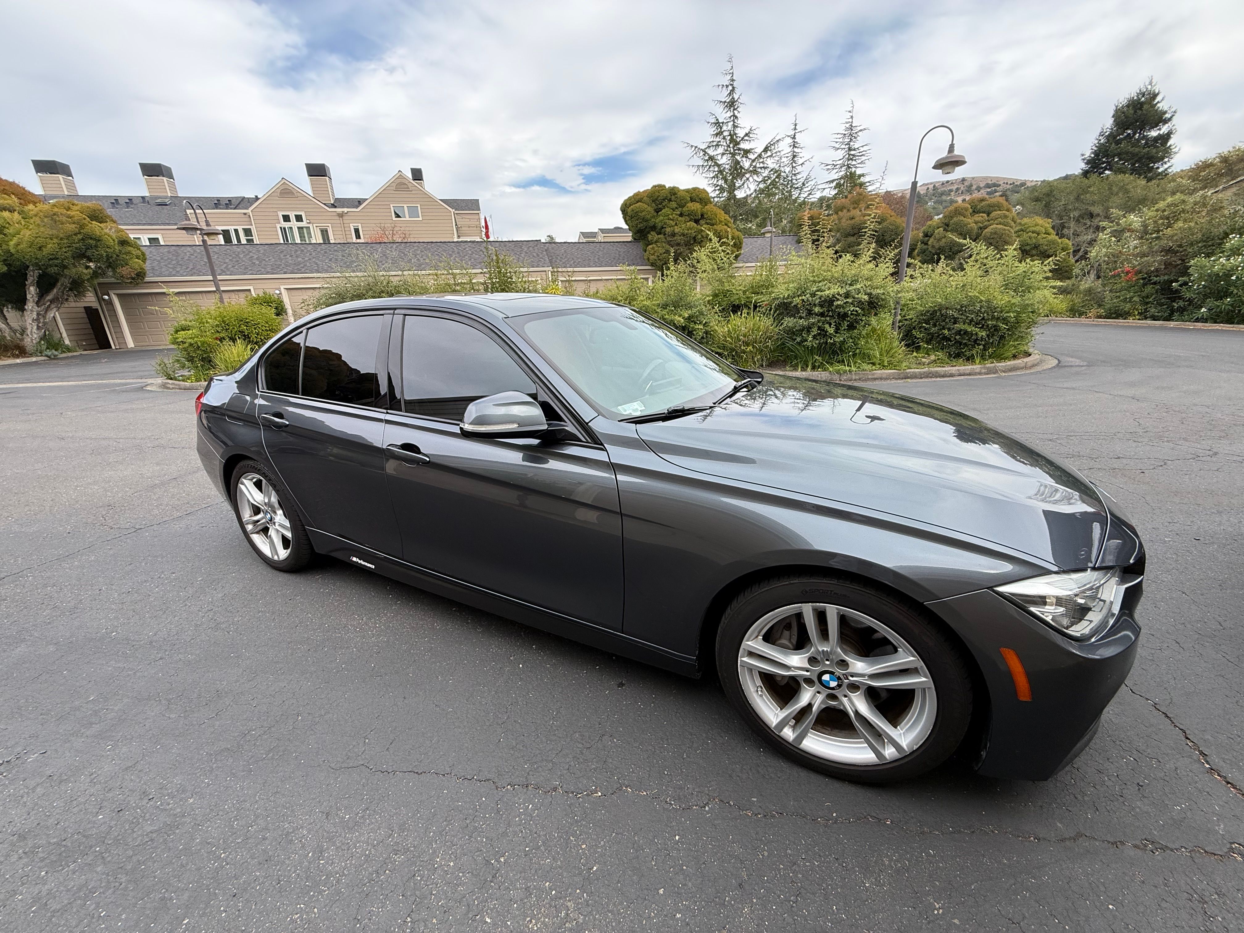 Used 2016 BMW 328i Sedan RWD image 4