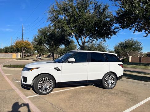 Used 2020 Land Rover Range Rover Sport HSE image 5