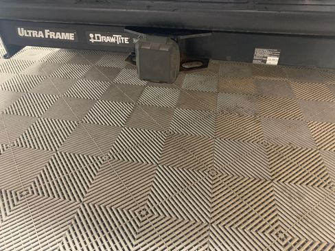 Used 2003 Chevrolet Suburban 2500 LT w/ LT Preferred Equipment Group image 29