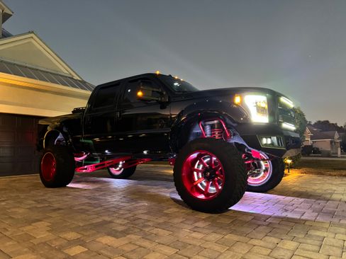 Used 2014 Ford F350 Platinum image 19