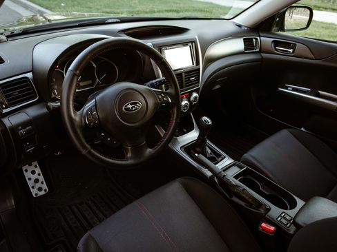 Used 2013 Subaru Impreza WRX Premium image 6