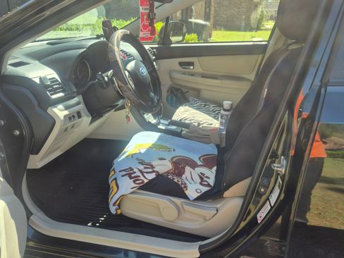 Used 2014 Subaru Crosstrek 2.0i Premium w/ Moonroof Package image 4