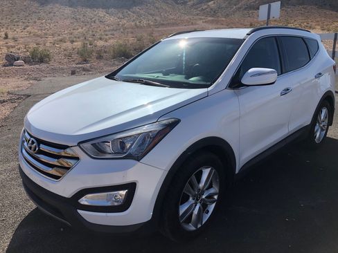 Used 2013 Hyundai Santa Fe Sport 2.0T image 2