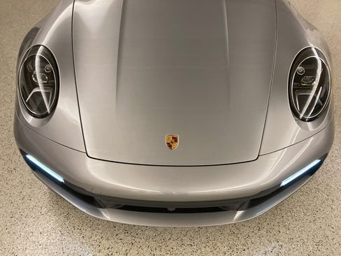 Used 2023 Porsche 911 Carrera image 10