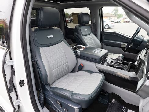 Used 2022 Ford F150 Limited image 19