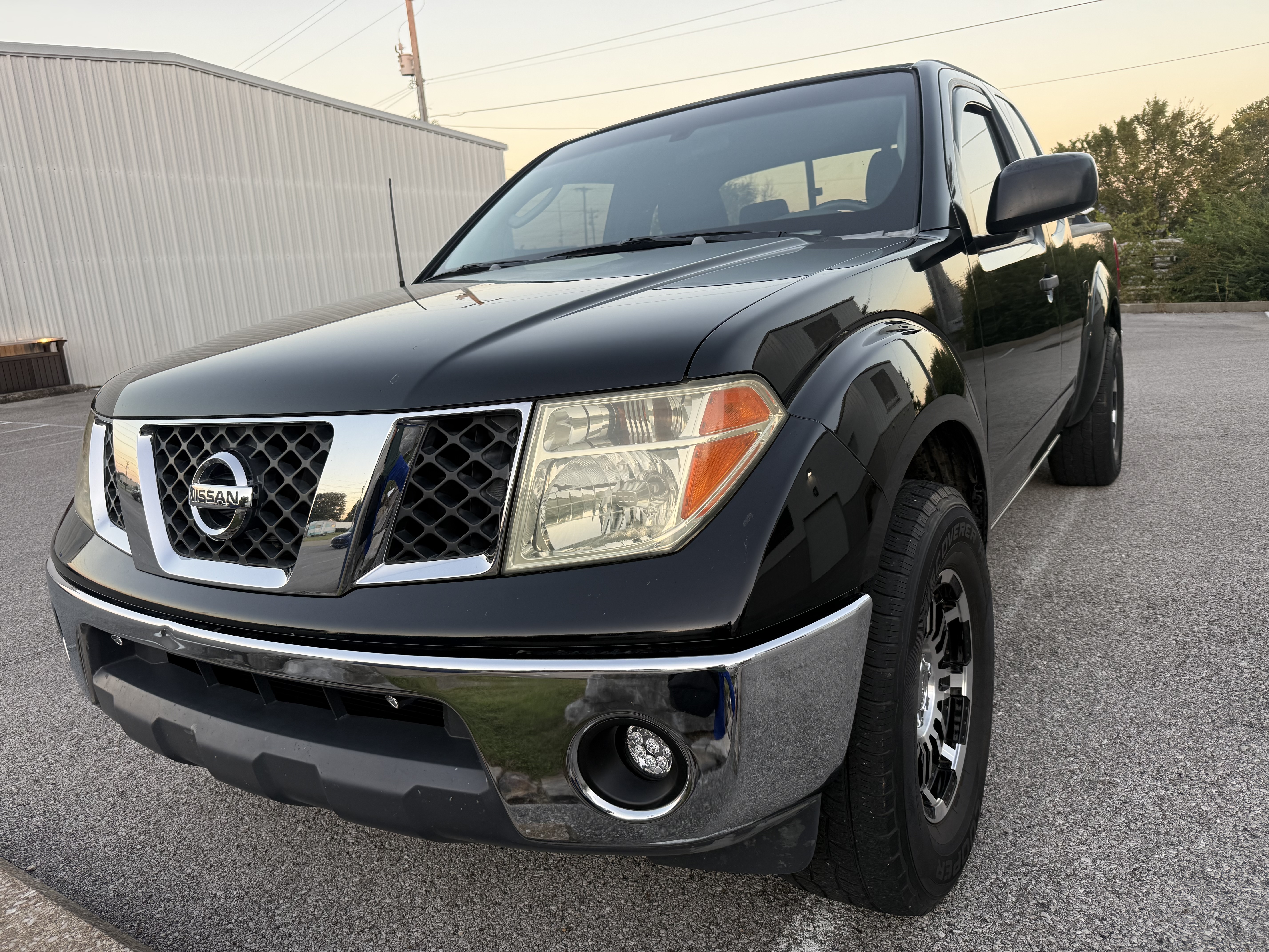 Used 2006 Nissan Frontier SE RWD image 5