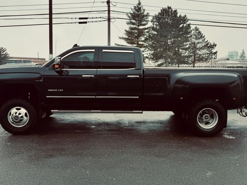 Used 2019 Chevrolet Silverado 3500 LTZ w/ Duramax Plus Package image 1