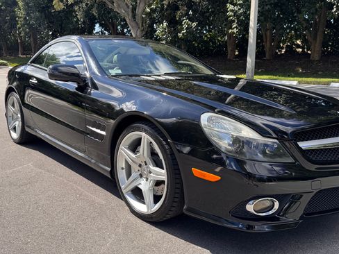 Used 2009 Mercedes-Benz SL 550 image 8