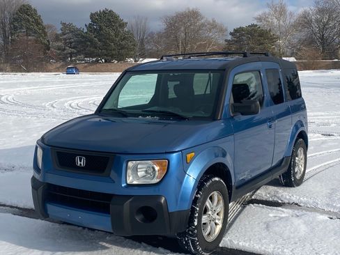 Used 2006 Honda Element EX-P image 2