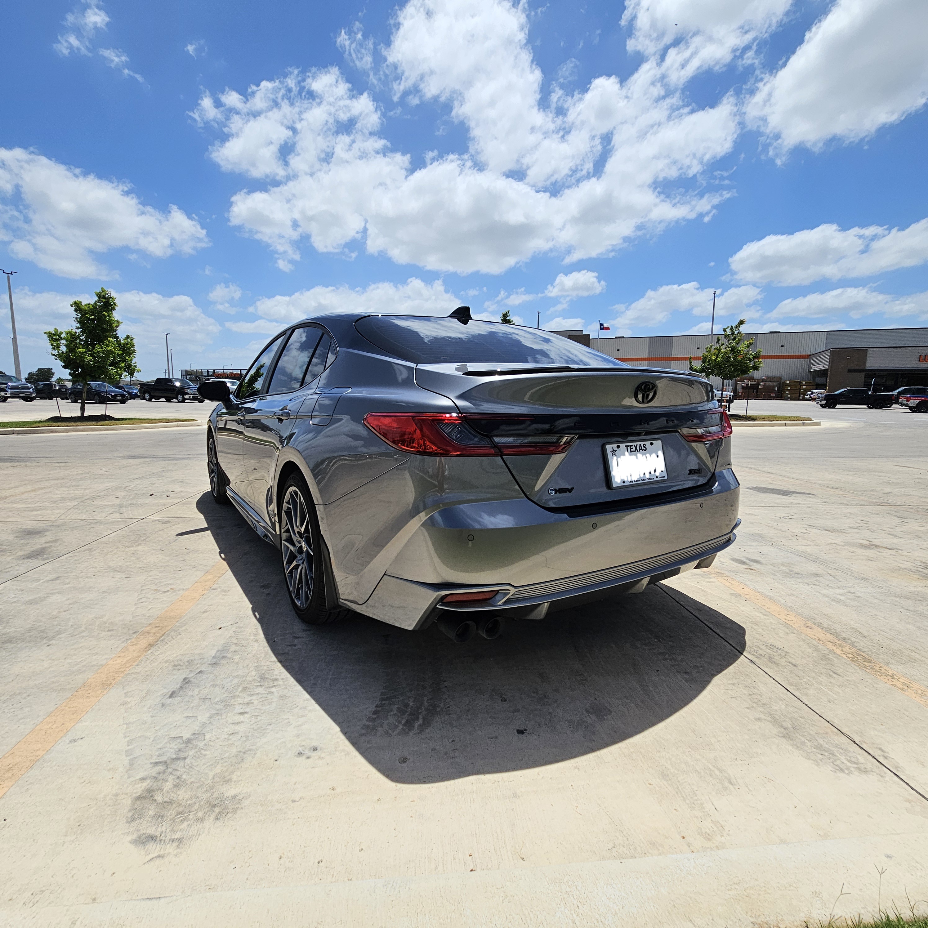 Used 2025 Toyota Camry XSE w/ Premium Plus Package FWD image 4