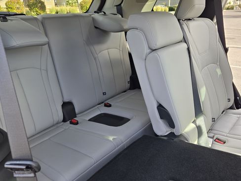 Used 2026 INFINITI QX60 Luxe w/ Cargo Package image 9