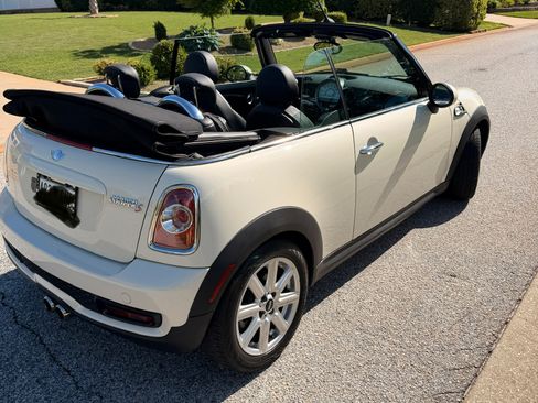 Used 2014 MINI Cooper S FWD image 4