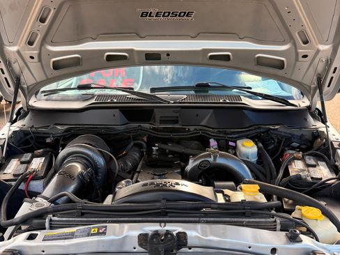 Used 2004 Dodge Ram 2500 Truck SLT w/ Sport Appearance Group image 4