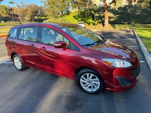 Used 2015 MAZDA MAZDA5 Sport image 4