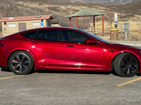 Used 2024 Tesla Model S Plaid image 5