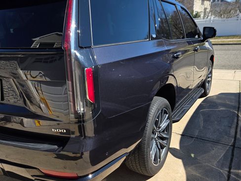 Used 2023 Cadillac Escalade Sport image 6