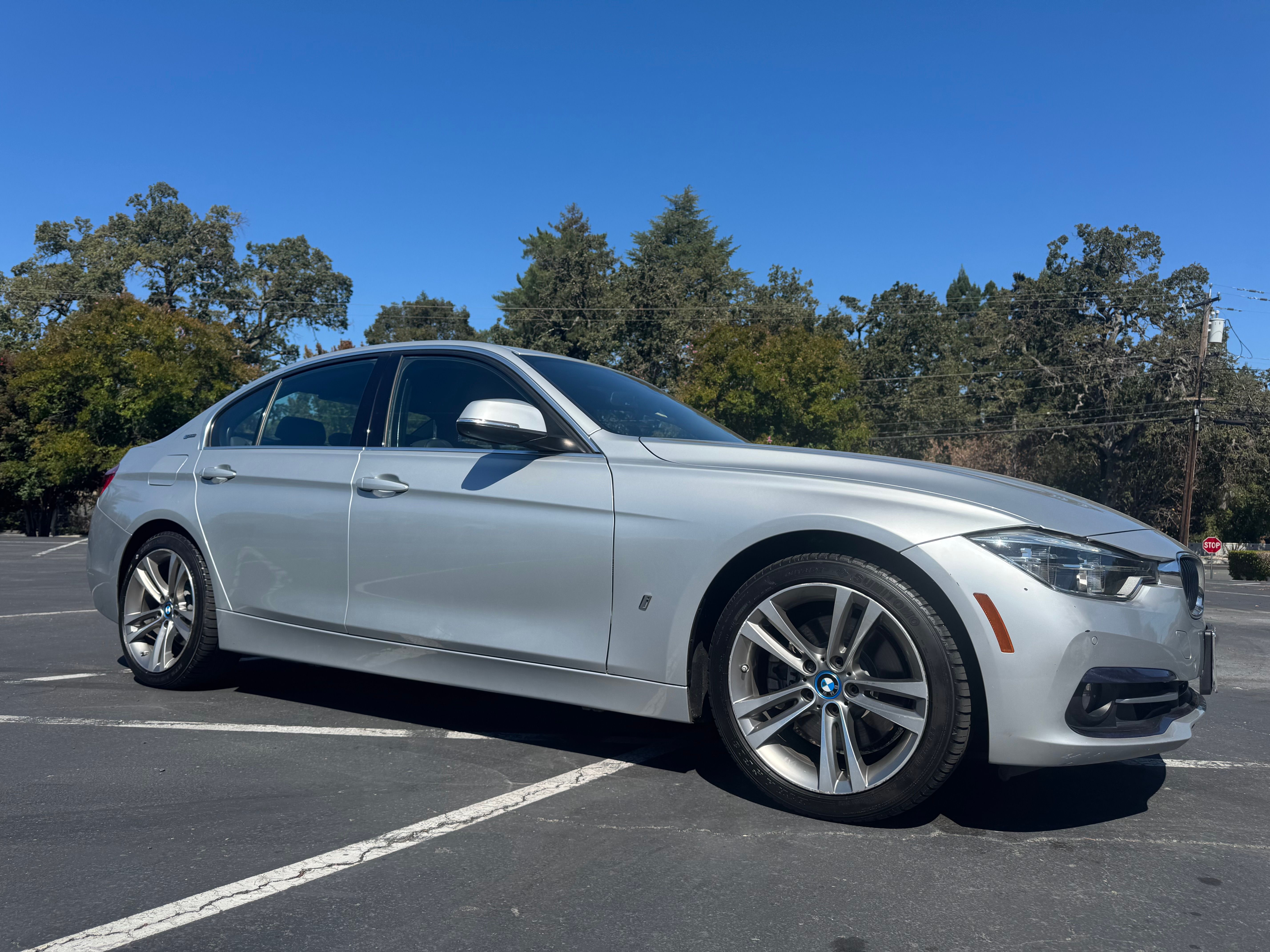 Used 2017 BMW 330e RWD image 5