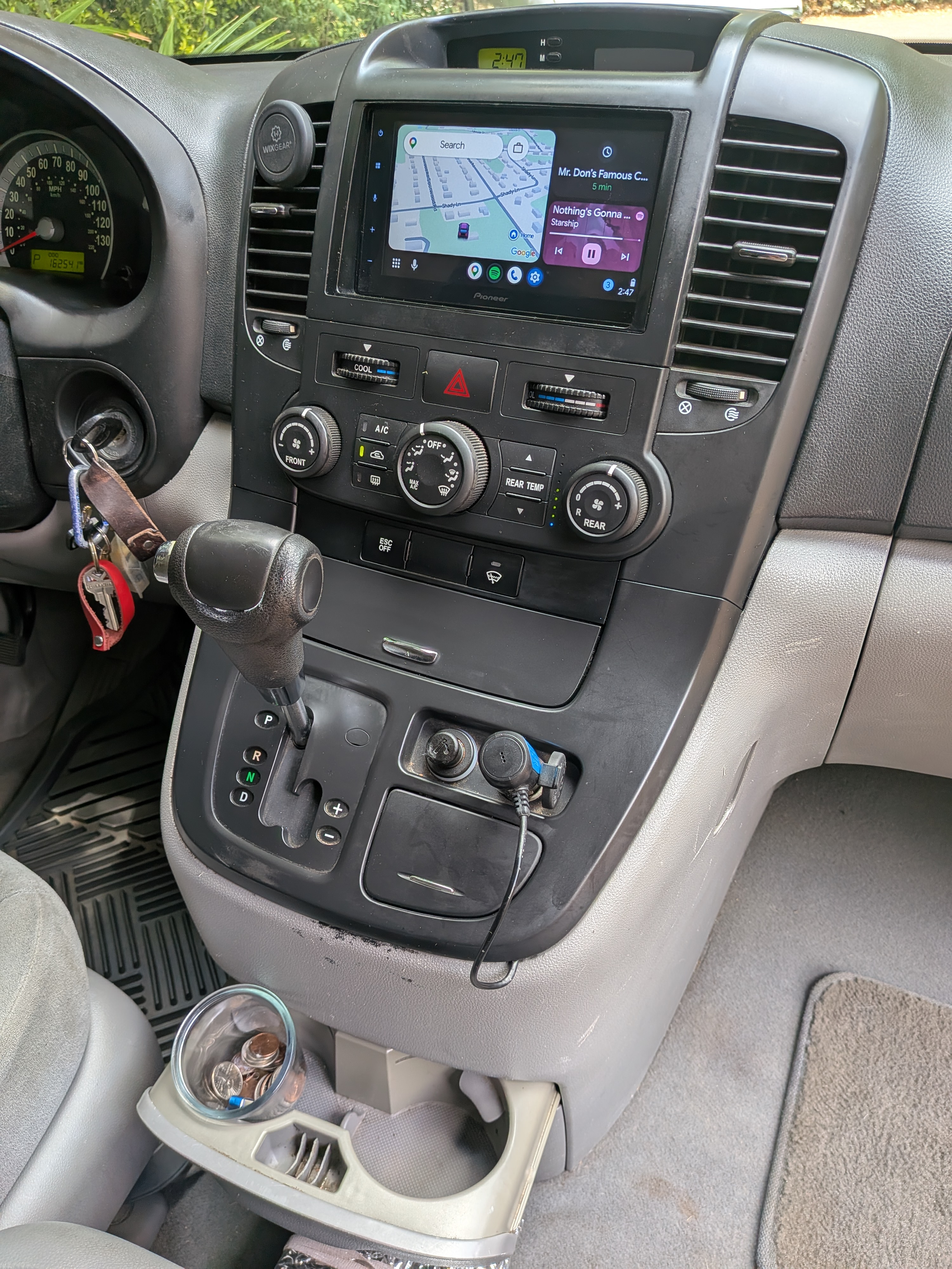 Used 2007 Hyundai Entourage GLS FWD image 25