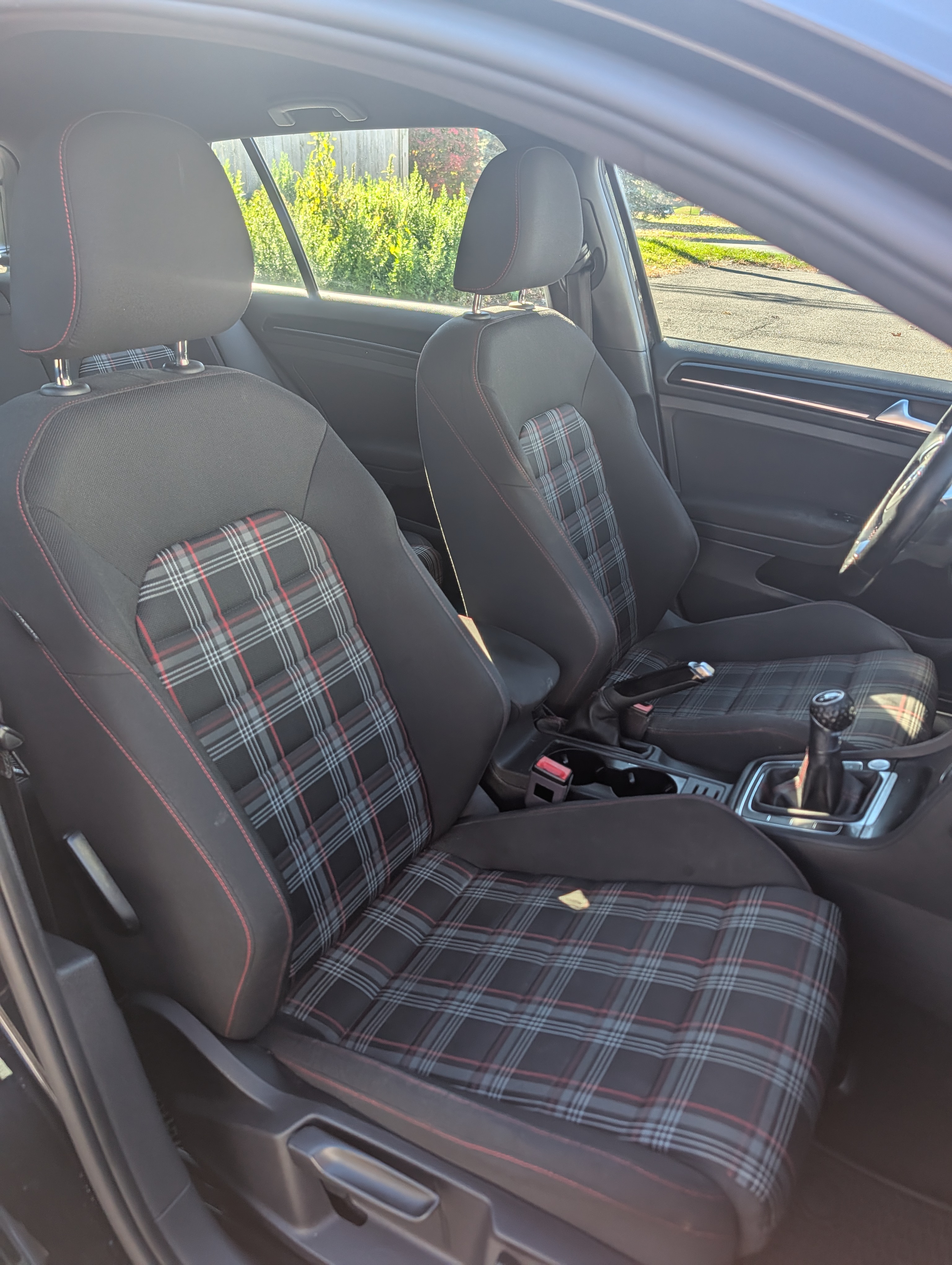 Used 2017 Volkswagen GTI Sport FWD image 23