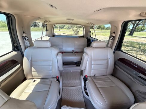 Used 2004 Ford Excursion Limited AWD/4WD image 14