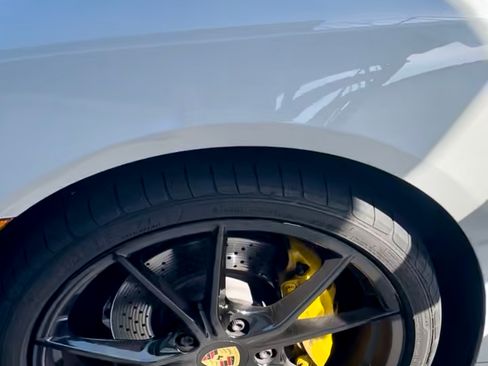 Used 2018 Porsche 718 Cayman RWD image 11