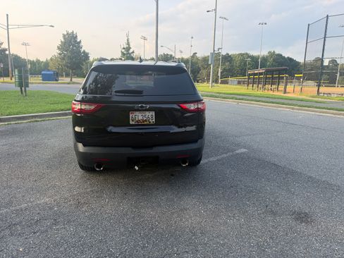 Used 2019 Chevrolet Traverse LT w/ LPO, Cargo Package AWD/4WD image 4