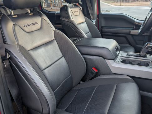 Used 2019 Ford F150 Raptor w/ Equipment Group 802A Luxury image 10