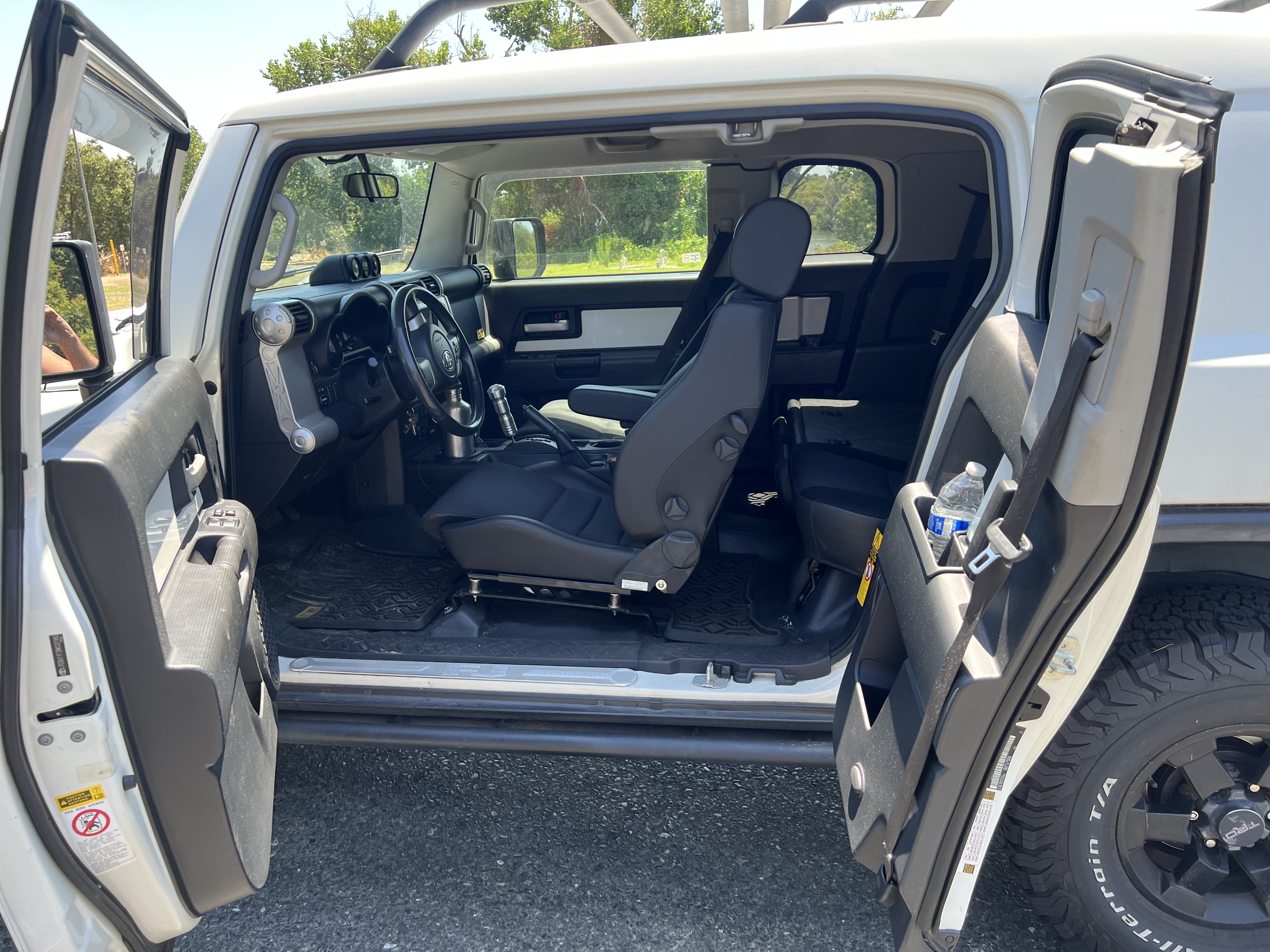 Used 2008 Toyota FJ Cruiser 4WD image 9