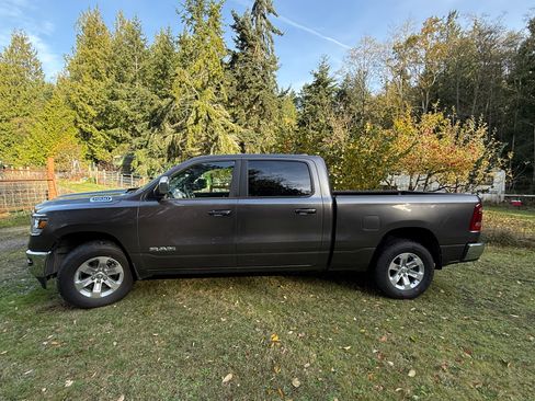 Used 2024 RAM 1500 Laramie image 1