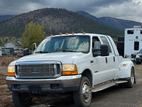 Used 1999 Ford F550 176 WB image 1