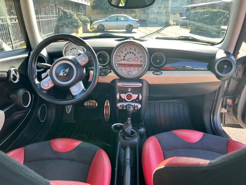 Used 2009 MINI Cooper Clubman S image 11