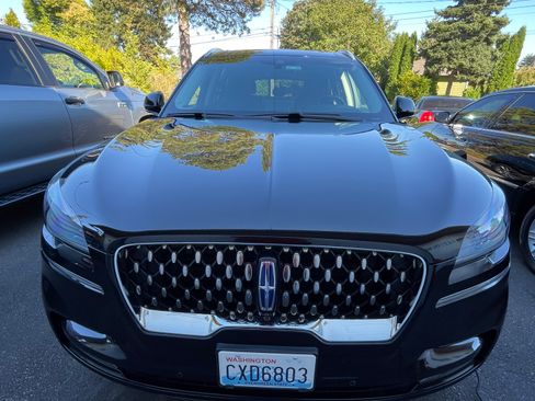Used 2020 Lincoln Aviator Grand Touring w/ Elements Package Plus AWD/4WD image 15
