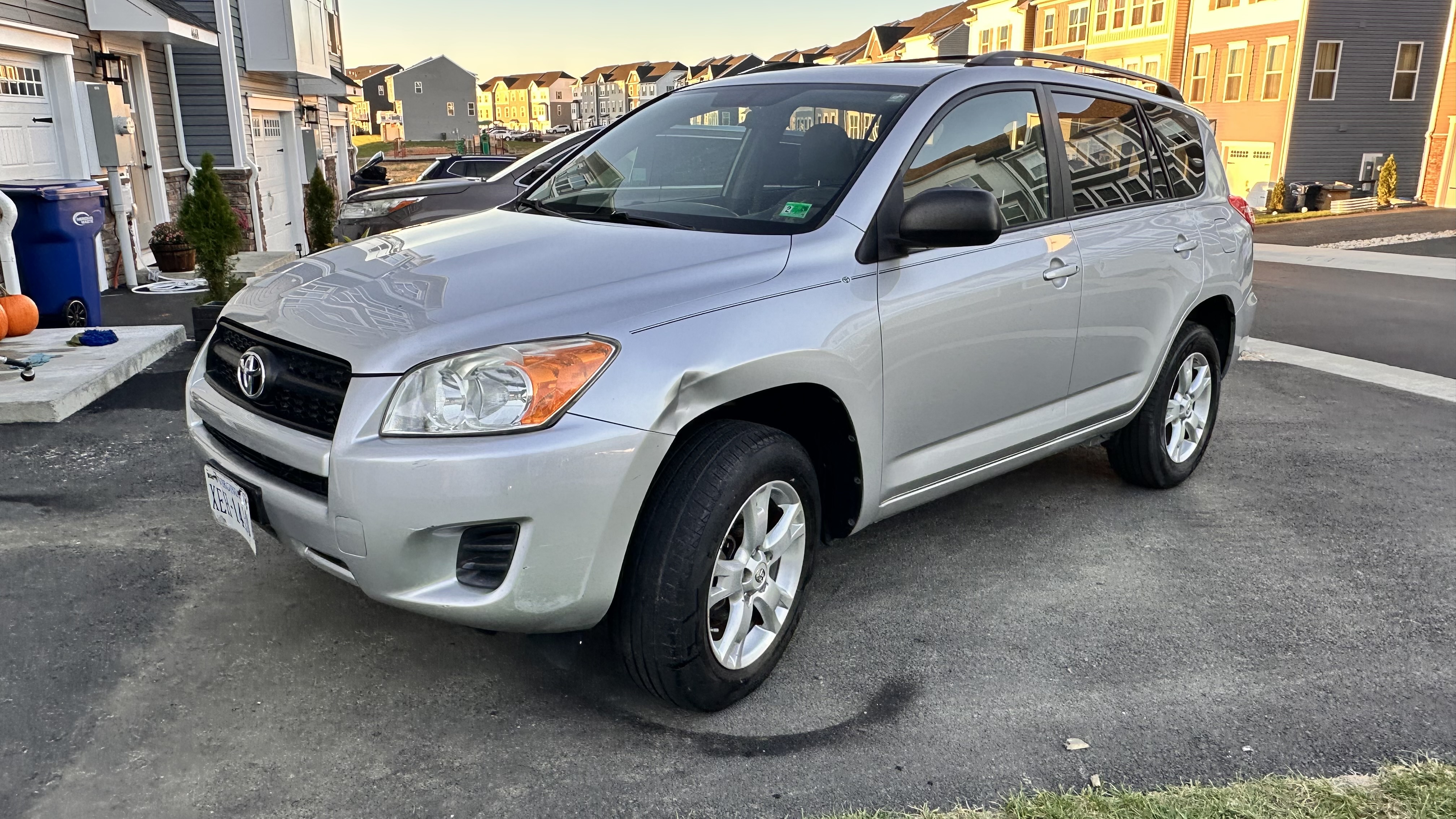 Used 2011 Toyota RAV4 2WD w/ Upgrade Value Pkg image 10