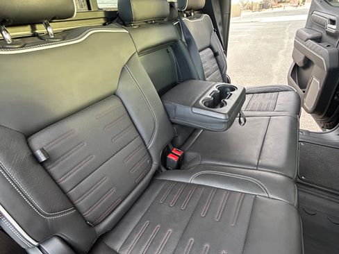 Used 2023 GMC Sierra 1500 AT4X image 9