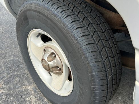 Used 2001 Dodge Ram 1500 Truck 2WD Quad Cab image 12