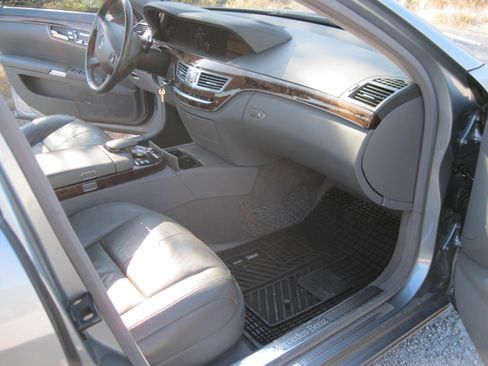 Used 2007 Mercedes-Benz S 550 image 11