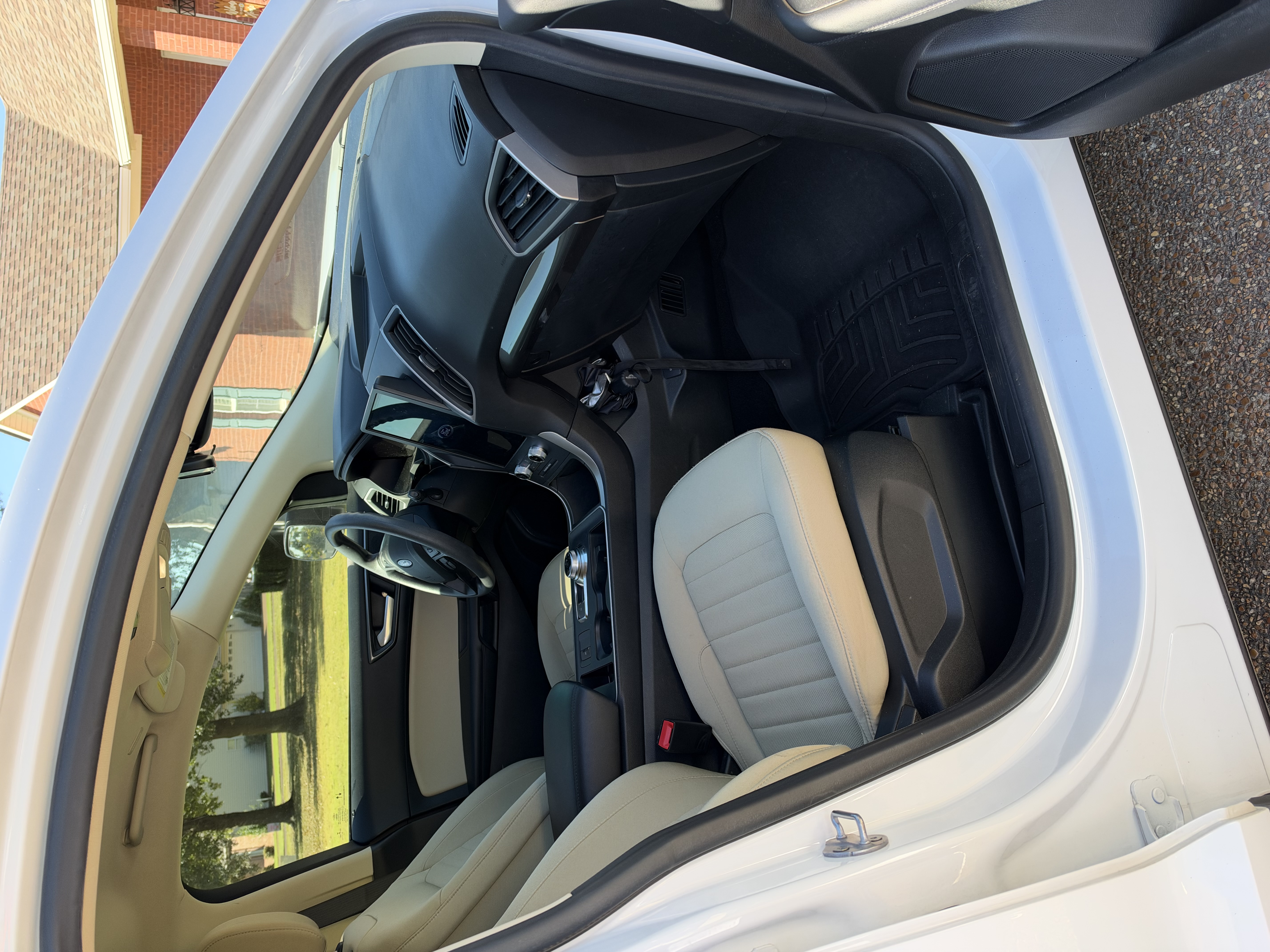 Used 2022 Ford Edge SE AWD/4WD image 8