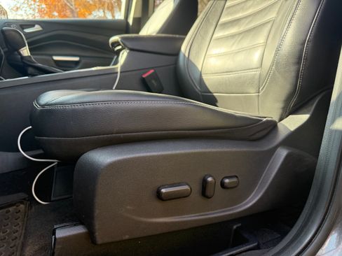 Used 2017 Ford Escape Titanium w/ Equipment Group 301A image 23